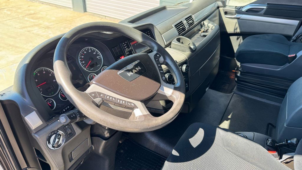 وحدة جر MAN TGX 18.440 4X2 tractor unit - retarder: صورة 20 وحدة جر MAN TGX 18.440 4X2 tractor unit - retarder: صورة 20