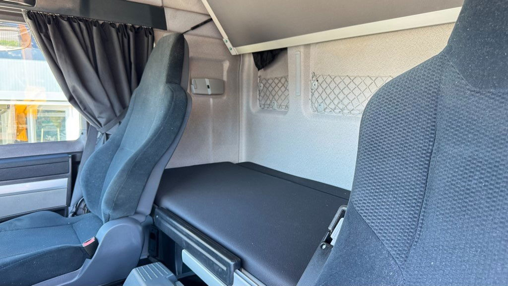 وحدة جر MAN TGX 18.440 4X2 tractor unit - retarder: صورة 26 وحدة جر MAN TGX 18.440 4X2 tractor unit - retarder: صورة 26