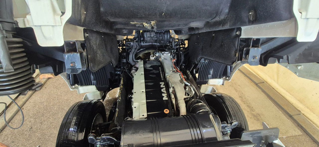 وحدة جر MAN TGX 18.440 4X2 tractor unit - retarder: صورة 16 وحدة جر MAN TGX 18.440 4X2 tractor unit - retarder: صورة 16