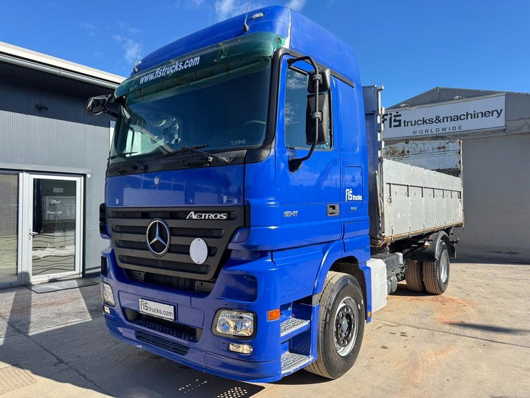 Mercedes-Benz Actros 1841 L 4x2 tipper - tarpaulin - euro 5 - شاحنة قلاب: صورة 1 Mercedes-Benz Actros 1841 L 4x2 tipper - tarpaulin - euro 5 - شاحنة قلاب: صورة 1
