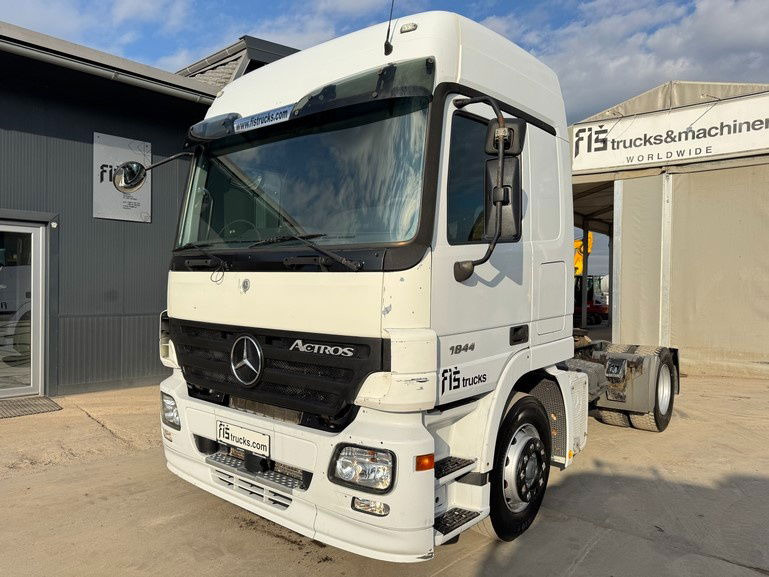 Mercedes-Benz Actros 1844 4x2 tractor unit - retarder - وحدة جر: صورة 1 Mercedes-Benz Actros 1844 4x2 tractor unit - retarder - وحدة جر: صورة 1
