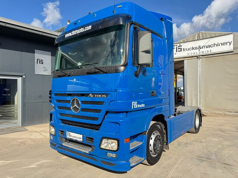 Mercedes-Benz Actros 1844 4x2 tractor unit - retarder - وحدة جر: صورة 1 Mercedes-Benz Actros 1844 4x2 tractor unit - retarder - وحدة جر: صورة 1