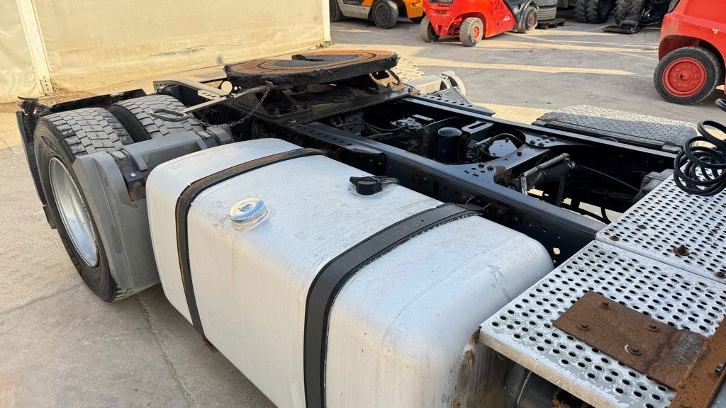Mercedes-Benz Actros 1844 4x2 tractor unit - retarder - وحدة جر: صورة 4 Mercedes-Benz Actros 1844 4x2 tractor unit - retarder - وحدة جر: صورة 4