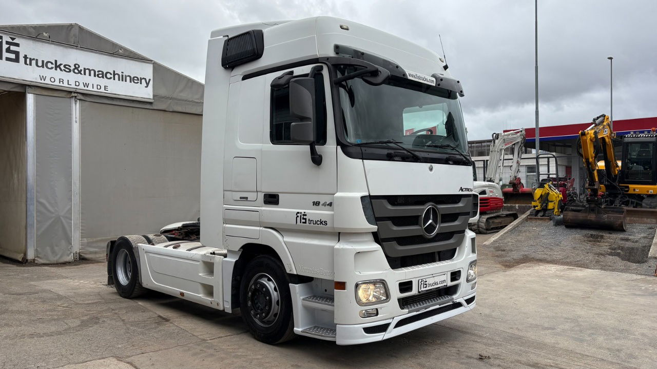 Mercedes-Benz Actros 1844 4x2 - tractor unit - retarder - وحدة جر: صورة 2 Mercedes-Benz Actros 1844 4x2 - tractor unit - retarder - وحدة جر: صورة 2