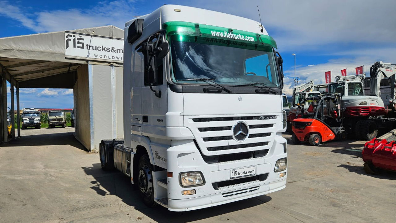 Mercedes-Benz Actros 1844 LS 4x2 tractor unit - وحدة جر: صورة 3 Mercedes-Benz Actros 1844 LS 4x2 tractor unit - وحدة جر: صورة 3