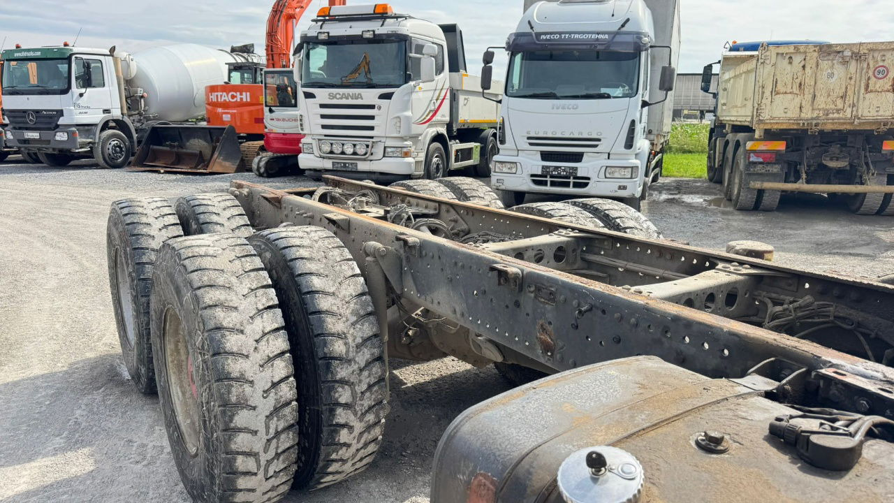 Mercedes-Benz Actros 2631 6x4 chassis - spring - شاحنة هيكل كابينة: صورة 4 Mercedes-Benz Actros 2631 6x4 chassis - spring - شاحنة هيكل كابينة: صورة 4