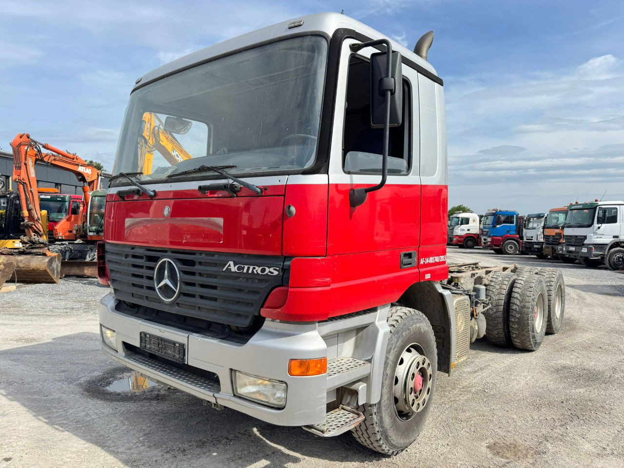 Mercedes-Benz Actros 2631 6x4 chassis - spring - شاحنة هيكل كابينة: صورة 1 Mercedes-Benz Actros 2631 6x4 chassis - spring - شاحنة هيكل كابينة: صورة 1