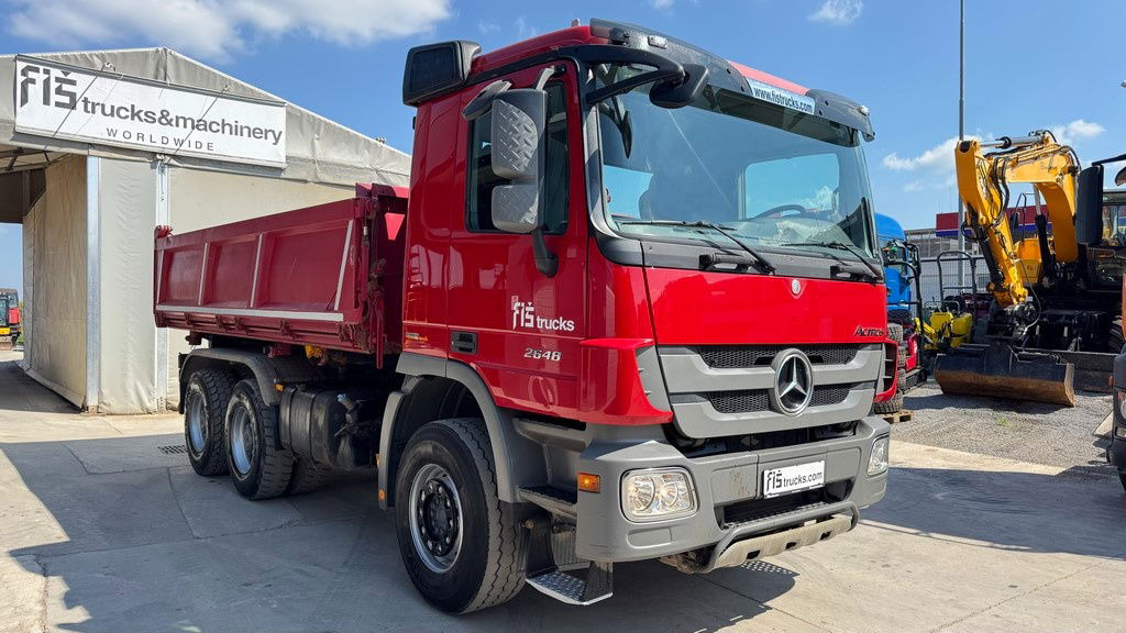 Mercedes-Benz Actros 2648 K 6X4 3 sided tipper - retarder - شاحنة قلاب: صورة 4 Mercedes-Benz Actros 2648 K 6X4 3 sided tipper - retarder - شاحنة قلاب: صورة 4