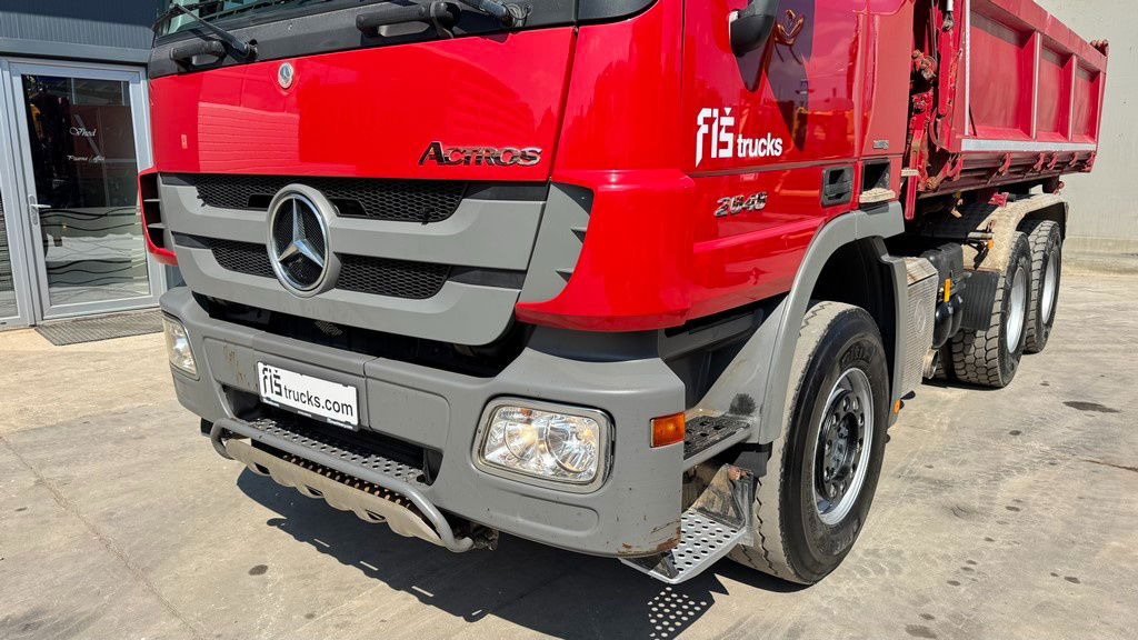 Mercedes-Benz Actros 2648 K 6X4 3 sided tipper - retarder - شاحنة قلاب: صورة 3 Mercedes-Benz Actros 2648 K 6X4 3 sided tipper - retarder - شاحنة قلاب: صورة 3
