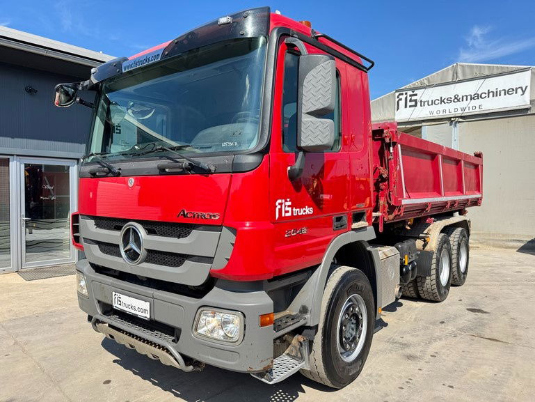 Mercedes-Benz Actros 2648 K 6X4 3 sided tipper - retarder - شاحنة قلاب: صورة 1 Mercedes-Benz Actros 2648 K 6X4 3 sided tipper - retarder - شاحنة قلاب: صورة 1