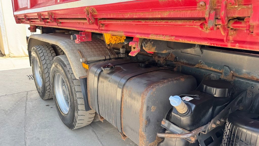 Mercedes-Benz Actros 2648 K 6X4 3 sided tipper - retarder - شاحنة قلاب: صورة 5 Mercedes-Benz Actros 2648 K 6X4 3 sided tipper - retarder - شاحنة قلاب: صورة 5