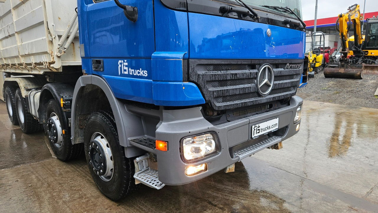 Mercedes-Benz Actros 3241 8x4 3 sided tipper - full spring - شاحنة قلاب: صورة 2 Mercedes-Benz Actros 3241 8x4 3 sided tipper - full spring - شاحنة قلاب: صورة 2