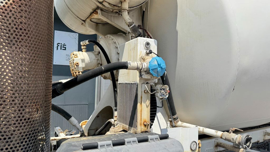 Mercedes-Benz Actros 3241 8x4 mixer 9m3 - شاحنة خلاطة خرسانة: صورة 3 Mercedes-Benz Actros 3241 8x4 mixer 9m3 - شاحنة خلاطة خرسانة: صورة 3