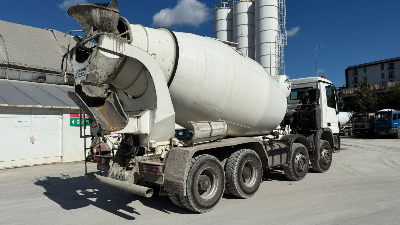 Mercedes-Benz Actros 3532 8x4 beton Schwing mixer 10m3 - شاحنة خلاطة خرسانة: صورة 4 Mercedes-Benz Actros 3532 8x4 beton Schwing mixer 10m3 - شاحنة خلاطة خرسانة: صورة 4