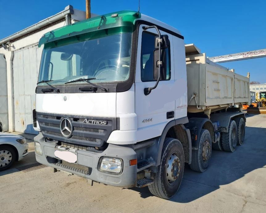 Mercedes-Benz Actros 4144 K 8x4 3 sided tipper - 1st owner - شاحنة قلاب: صورة 1 Mercedes-Benz Actros 4144 K 8x4 3 sided tipper - 1st owner - شاحنة قلاب: صورة 1