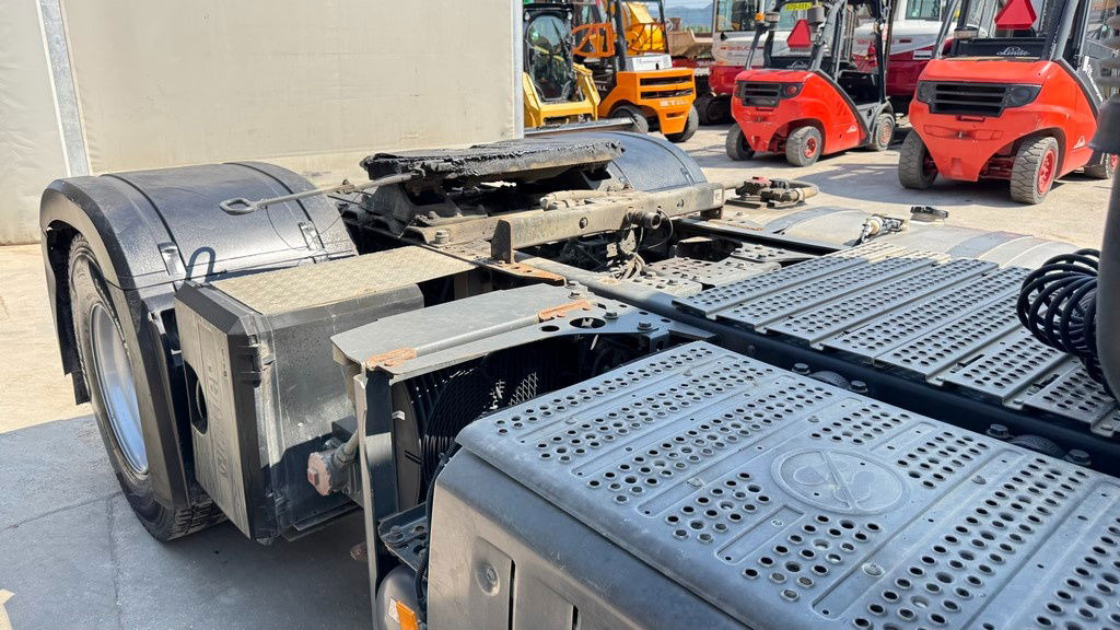 Mercedes-Benz Arocs 1845 HAD 4X4 tractor unit - tipp. hydraulics - retarder - وحدة جر: صورة 4 Mercedes-Benz Arocs 1845 HAD 4X4 tractor unit - tipp. hydraulics - retarder - وحدة جر: صورة 4