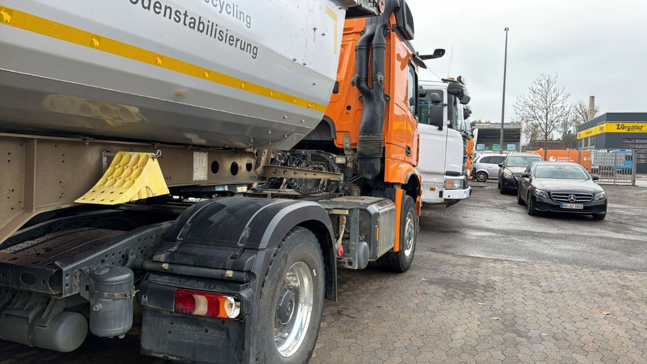 Mercedes-Benz Arocs 1851 LS HAD 4X4 - Euro 6 - retarder - tipper hydraulics - وحدة جر: صورة 3 Mercedes-Benz Arocs 1851 LS HAD 4X4 - Euro 6 - retarder - tipper hydraulics - وحدة جر: صورة 3