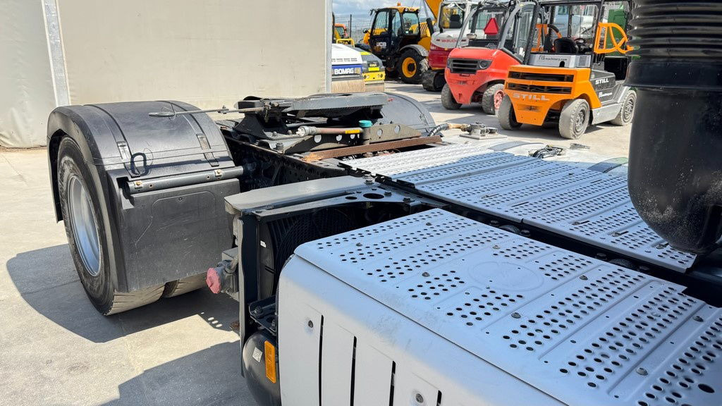 Mercedes-Benz Arocs 1851 LS HAD 4X4 - Euro 6 - retarder - tipper hydraulics - وحدة جر: صورة 5 Mercedes-Benz Arocs 1851 LS HAD 4X4 - Euro 6 - retarder - tipper hydraulics - وحدة جر: صورة 5