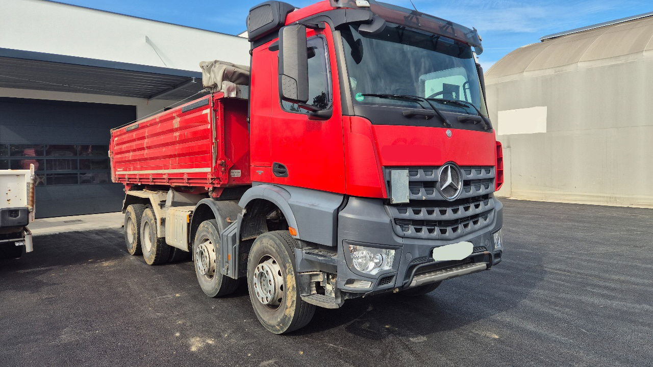 Mercedes-Benz Arocs 3243 8X4 mulda tipper - bordmatic - شاحنة قلاب: صورة 2 Mercedes-Benz Arocs 3243 8X4 mulda tipper - bordmatic - شاحنة قلاب: صورة 2
