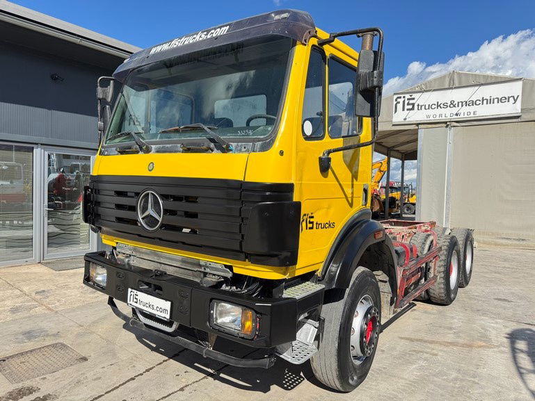 Mercedes-Benz SK 2627 6x4 chassis - V6 - full spring - شاحنة هيكل كابينة: صورة 1 Mercedes-Benz SK 2627 6x4 chassis - V6 - full spring - شاحنة هيكل كابينة: صورة 1