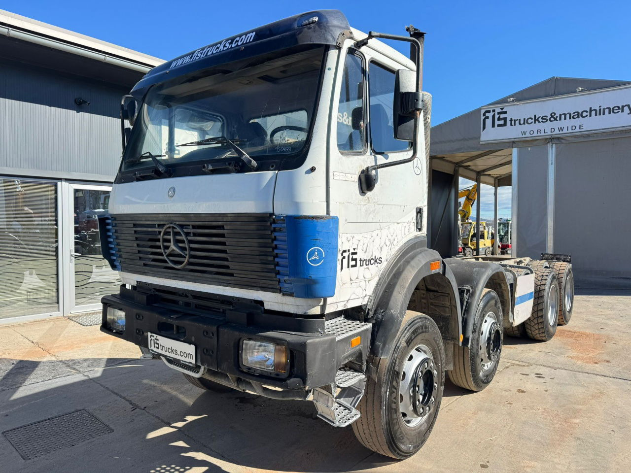 Mercedes-Benz SK 3234 8x4 chassis - شاحنة هيكل كابينة: صورة 1 Mercedes-Benz SK 3234 8x4 chassis - شاحنة هيكل كابينة: صورة 1