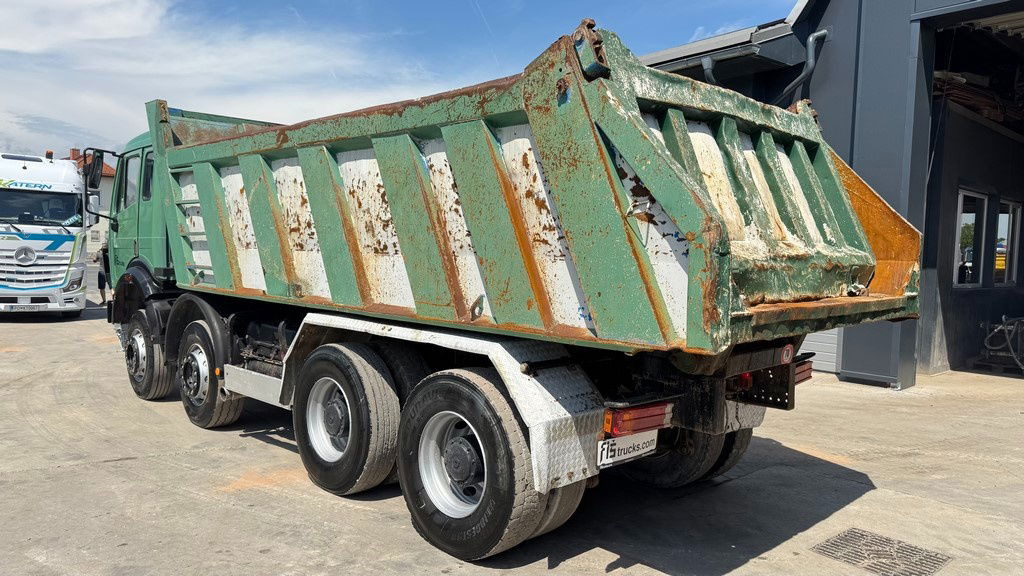 Mercedes-Benz SK 3235 8X4 tipper - V8 - شاحنة قلاب: صورة 5 Mercedes-Benz SK 3235 8X4 tipper - V8 - شاحنة قلاب: صورة 5