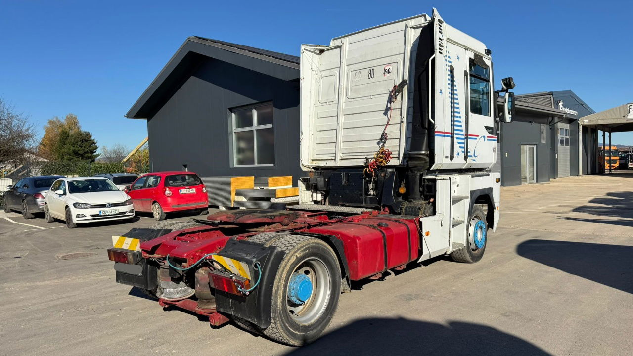 Renault Magnum 390 4X2 tractor unit - وحدة جر: صورة 4 Renault Magnum 390 4X2 tractor unit - وحدة جر: صورة 4