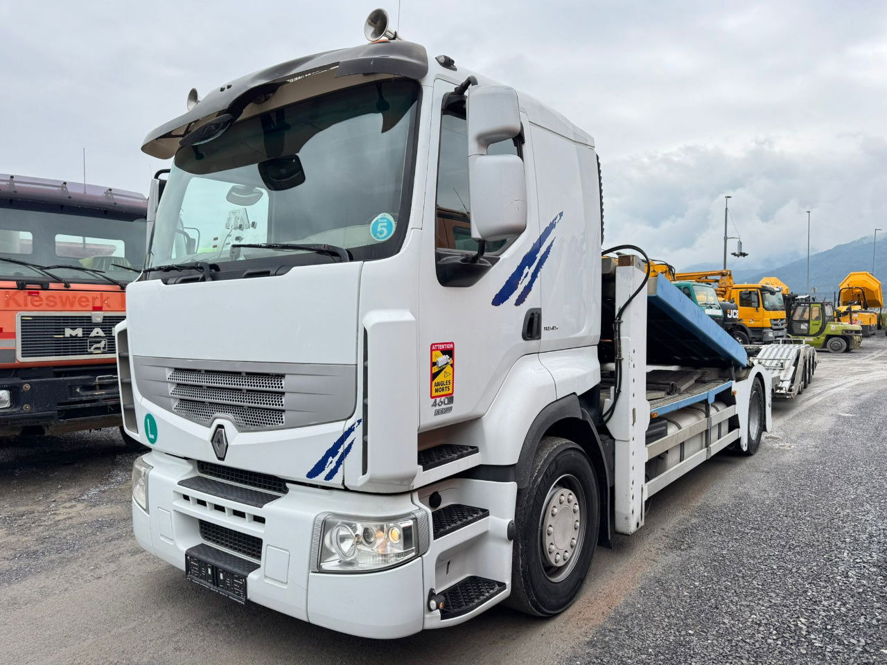 Renault Premium 460 4x2 LKW transporter + rolfo trailer - آليات: صورة 1 Renault Premium 460 4x2 LKW transporter + rolfo trailer - آليات: صورة 1