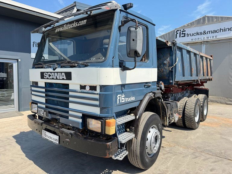 Scania 112 6x4 tipper - full spring - شاحنة قلاب: صورة 1 Scania 112 6x4 tipper - full spring - شاحنة قلاب: صورة 1