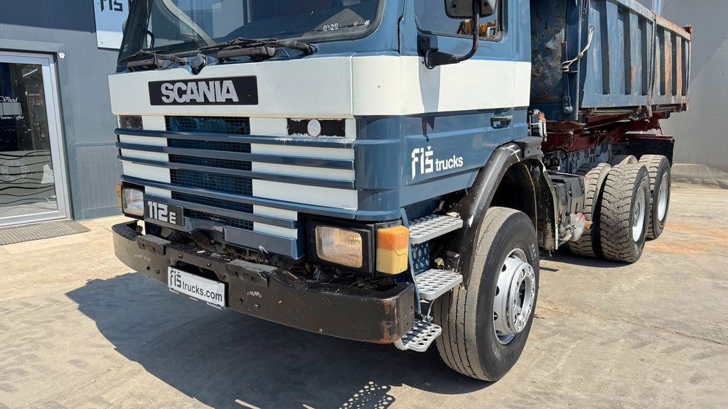 Scania 112 6x4 tipper - full spring - شاحنة قلاب: صورة 2 Scania 112 6x4 tipper - full spring - شاحنة قلاب: صورة 2