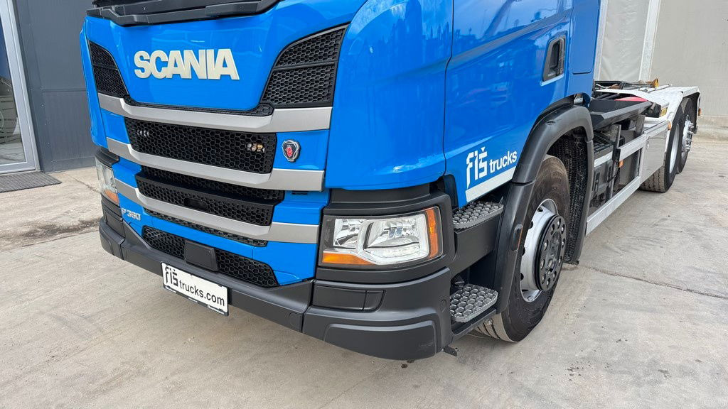 Scania P 360 6x2 palfinger abroll tipper - steering axle - شاحنات الحاويات / جسم علوي قابل للتغيير شاحنة: صورة 2 Scania P 360 6x2 palfinger abroll tipper - steering axle - شاحنات الحاويات / جسم علوي قابل للتغيير شاحنة: صورة 2