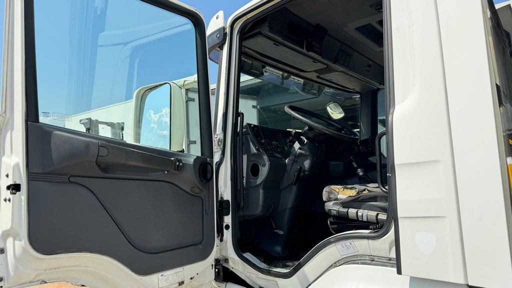 شاحنة الفريزر Scania R 114 6X2 carrier fridge - ramp: صورة 20