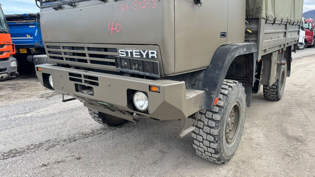 Steyr 12M18 4X4 stake body - truck - شاحنة ستارة: صورة 2 Steyr 12M18 4X4 stake body - truck - شاحنة ستارة: صورة 2