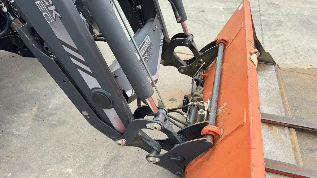 Steyr 6140 Profi 4x4 aut. arm + bucket - جرار: صورة 4 Steyr 6140 Profi 4x4 aut. arm + bucket - جرار: صورة 4