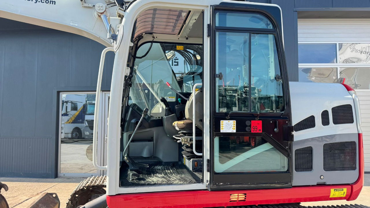 حفار زحاف Takeuchi TB2150R - 2017 Year - Powertilt - 3X Buckets: صورة 8