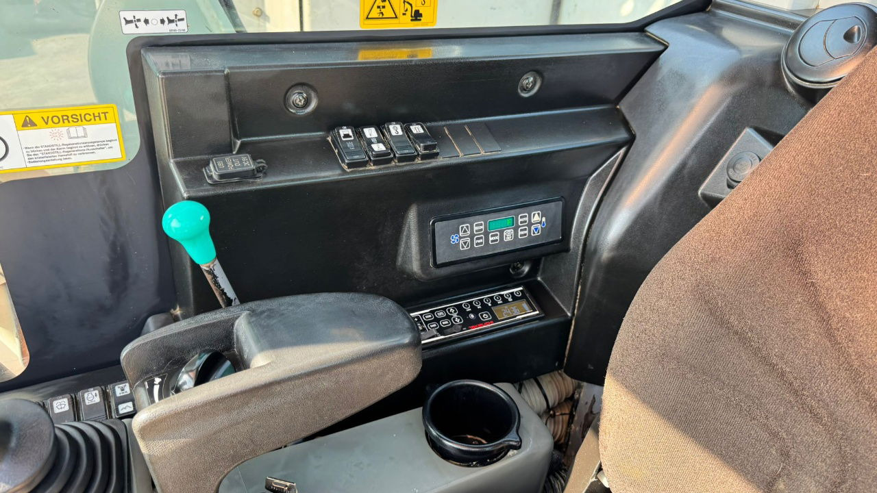 حفار زحاف Takeuchi TB2150R - 2017 Year - Powertilt - 3X Buckets: صورة 11