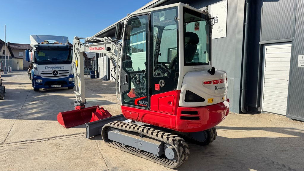 حفارة مُصَّغرة Takeuchi TB230 - 2019 Year - 2435 Hours - 2X Buckets - NEW Tracks: صورة 8