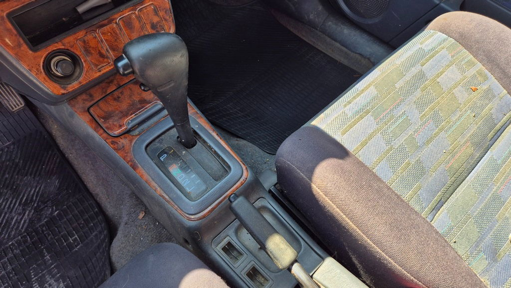 سيارة دفع رباعي Toyota RAV4 2.0 - Petrol - Automatic: صورة 15