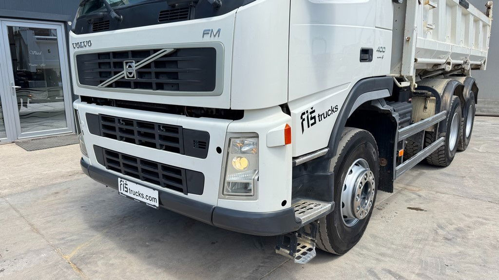 Volvo FM 400 6x4 bordmatic tipper - motor brake - شاحنة قلاب: صورة 2 Volvo FM 400 6x4 bordmatic tipper - motor brake - شاحنة قلاب: صورة 2