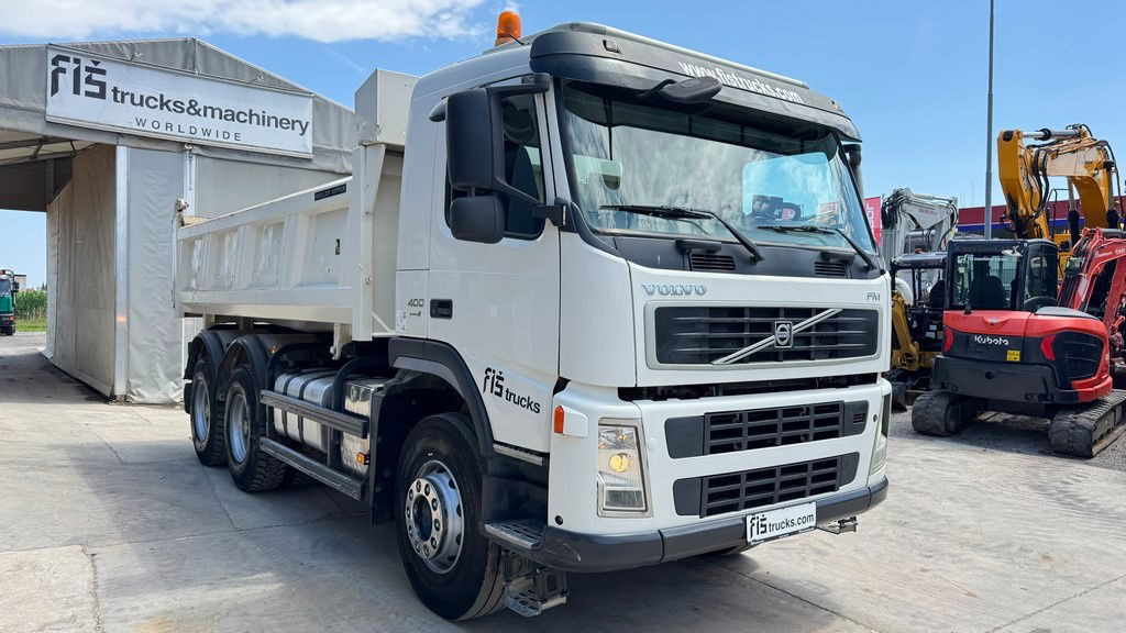Volvo FM 400 6x4 bordmatic tipper - motor brake - شاحنة قلاب: صورة 4 Volvo FM 400 6x4 bordmatic tipper - motor brake - شاحنة قلاب: صورة 4