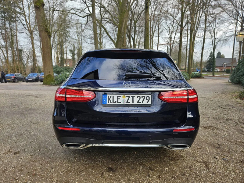Mercedes-Benz E-Klasse E-Klasse - سيارة ستيشن: صورة 5 Mercedes-Benz E-Klasse E-Klasse - سيارة ستيشن: صورة 5