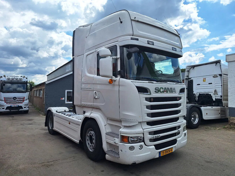 Scania R520 R520 V8 - وحدة جر: صورة 2 Scania R520 R520 V8 - وحدة جر: صورة 2