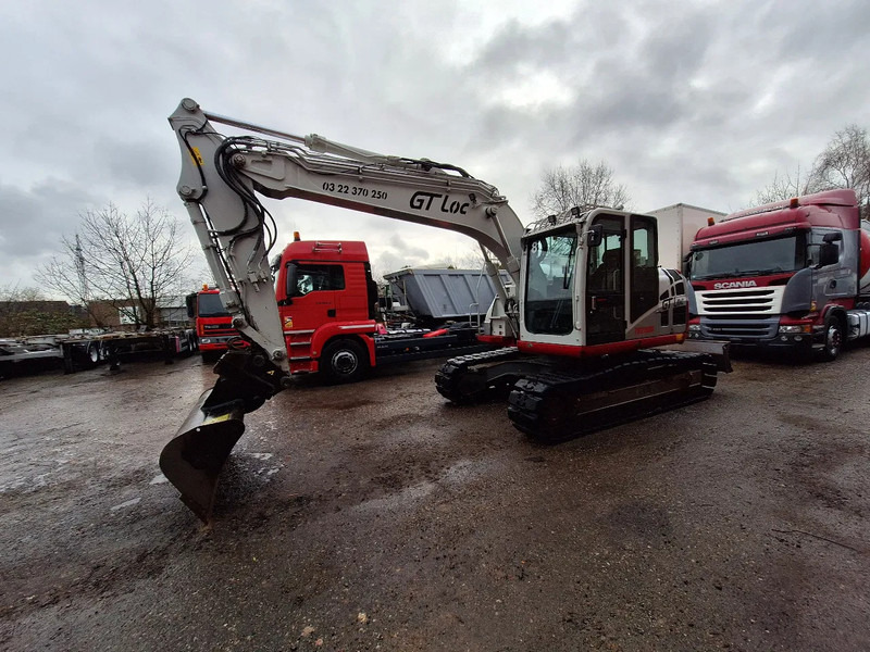 Takeuchi TE2150R - حفار زحاف: صورة 1 Takeuchi TE2150R - حفار زحاف: صورة 1