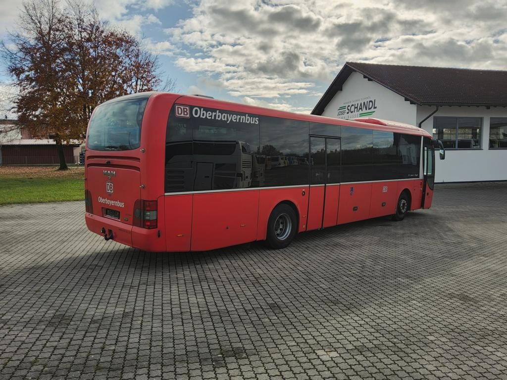 MAN Lion´s Regio R12 53+1+1 Sitze / Klima / 6 Gang - حافلة سوبربان: صورة 4 MAN Lion´s Regio R12 53+1+1 Sitze / Klima / 6 Gang - حافلة سوبربان: صورة 4