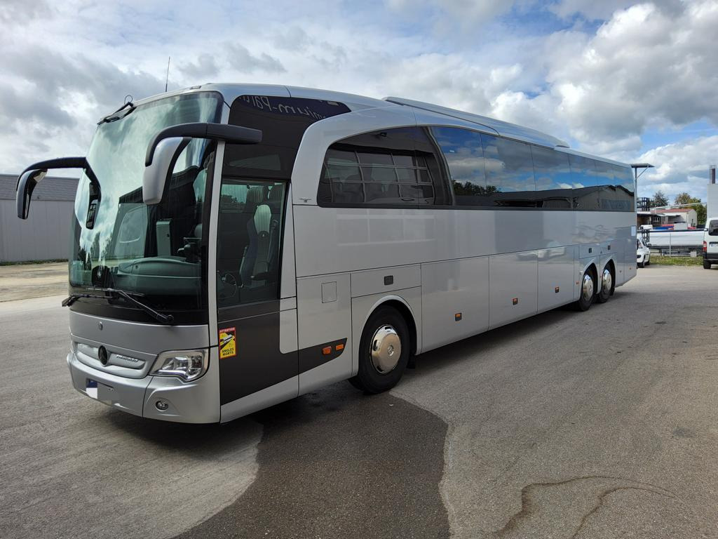 Mercedes Benz 2x Travego L 17 RHD vis a vis Tisch - Stehküche - Luxline - 476 PS - مركبة كوتش: صورة 4 Mercedes Benz 2x Travego L 17 RHD vis a vis Tisch - Stehküche - Luxline - 476 PS - مركبة كوتش: صورة 4