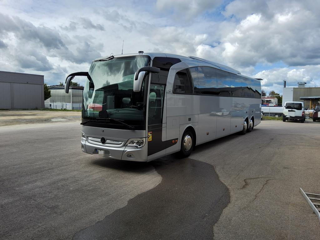 Mercedes Benz 2x Travego L 17 RHD vis a vis Tisch - Stehküche - Luxline - 476 PS - مركبة كوتش: صورة 3 Mercedes Benz 2x Travego L 17 RHD vis a vis Tisch - Stehküche - Luxline - 476 PS - مركبة كوتش: صورة 3