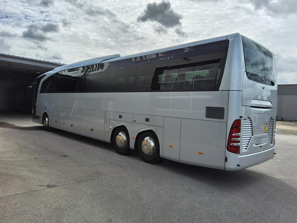 Mercedes Benz 2x Travego L 17 RHD vis a vis Tisch - Stehküche - Luxline - 476 PS - مركبة كوتش: صورة 5 Mercedes Benz 2x Travego L 17 RHD vis a vis Tisch - Stehküche - Luxline - 476 PS - مركبة كوتش: صورة 5