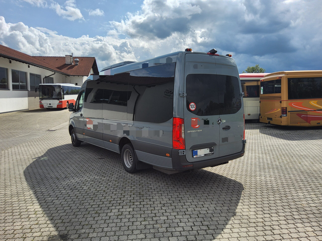 Mercedes Benz 517 cdi BusDesign Comfort 19+1+1 Schlafsitze / USB / Klima / Automatik - حافلة صغيرة, ميكروباص: صورة 3 Mercedes Benz 517 cdi BusDesign Comfort 19+1+1 Schlafsitze / USB / Klima / Automatik - حافلة صغيرة, ميكروباص: صورة 3