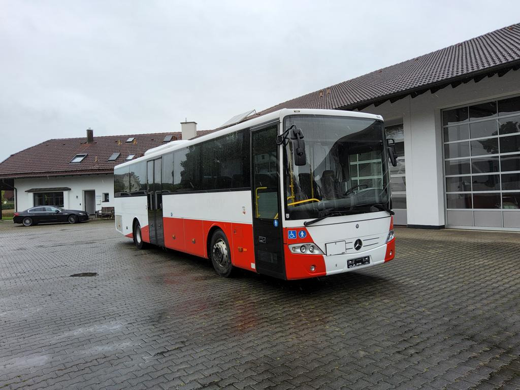 Mercedes Benz O 560 Intouro Euro 6 / Klima / Automatik / Lift - حافلة سوبربان: صورة 1 Mercedes Benz O 560 Intouro Euro 6 / Klima / Automatik / Lift - حافلة سوبربان: صورة 1