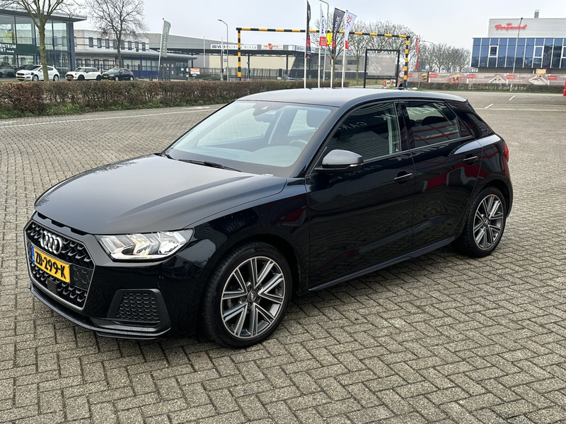 Audi A1 Sportback 25 TFSI Carplay NL Auto Epic Sportback - سيارة: صورة 4 Audi A1 Sportback 25 TFSI Carplay NL Auto Epic Sportback - سيارة: صورة 4